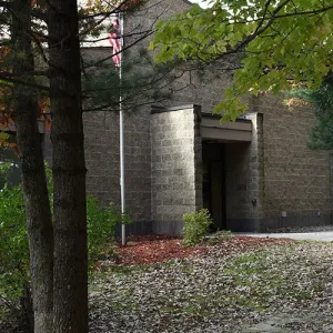 Outside view of Western's Mauston campus