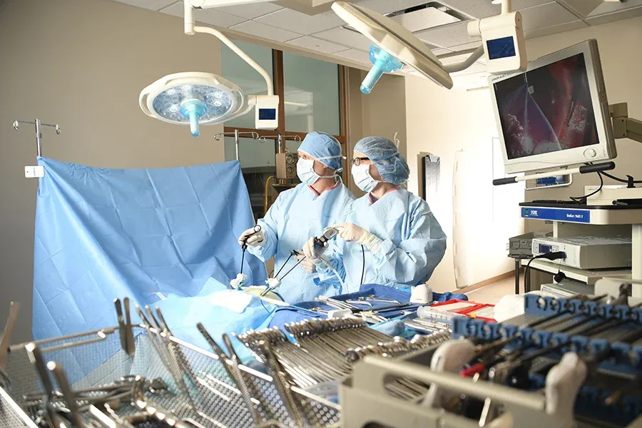 Surgical Tech students in a lab setting