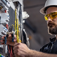 Industrial Electrician